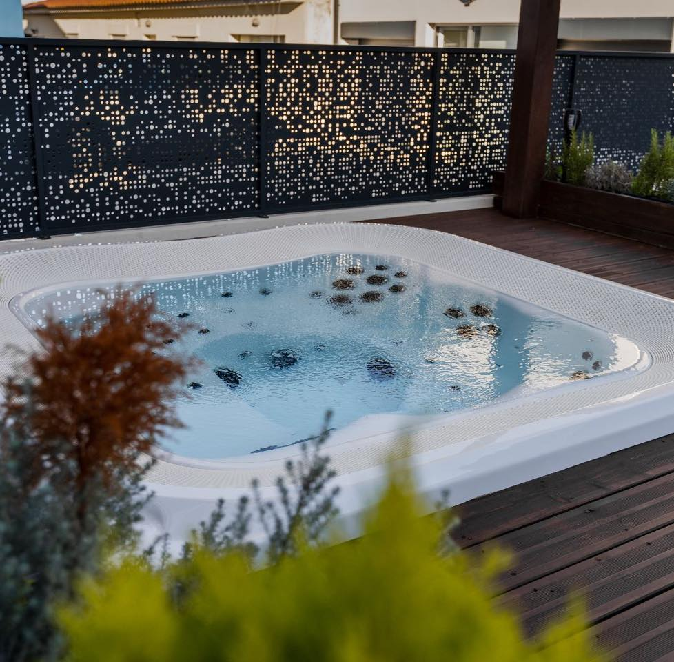 Overflow Viva (240X240X100cm)