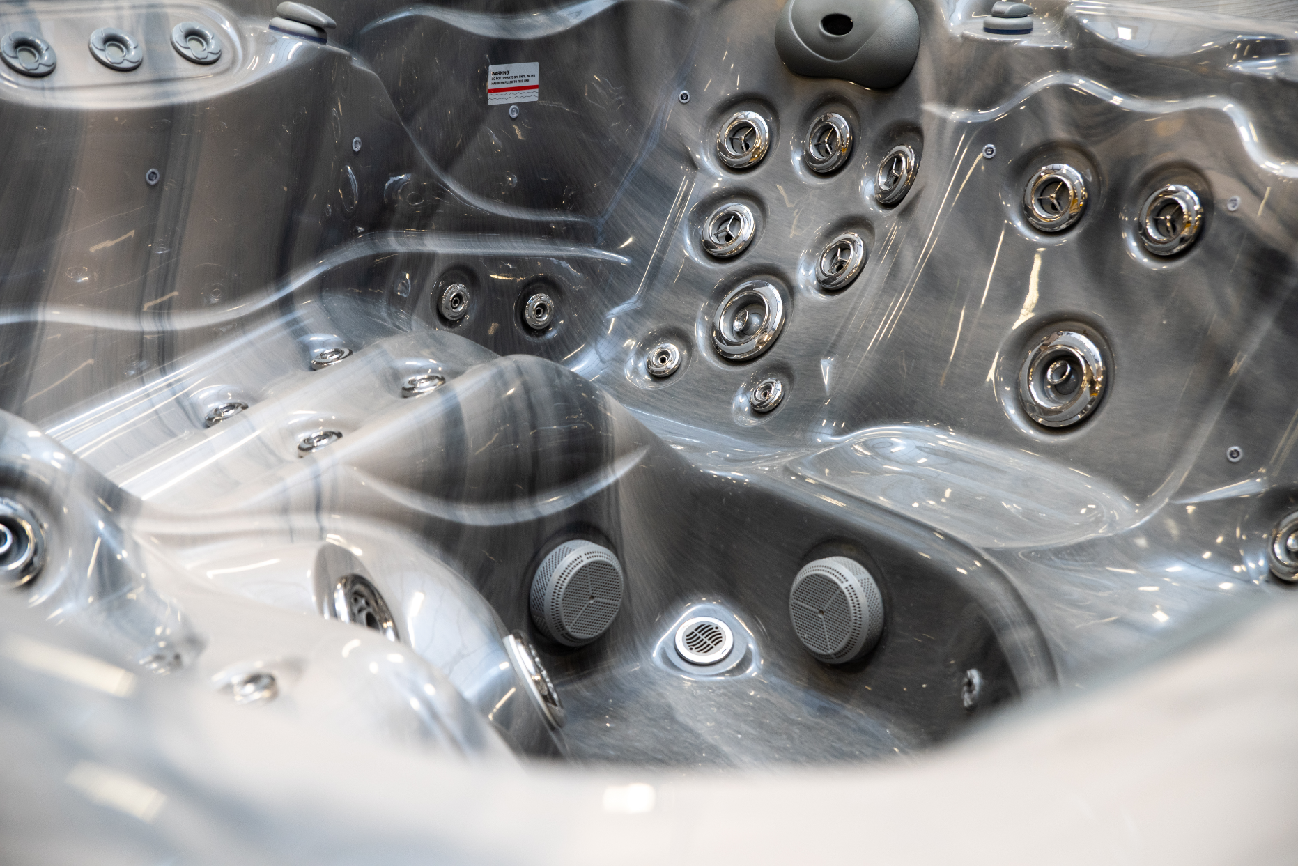 Spabad | Tourmaline | 6 personer (230x230x96cm)